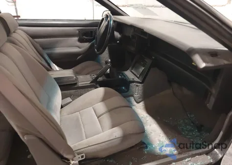 1992 Chevrolet Camaro Z28 из США, поврежденный, VIN 1G1FP23F6NL134186